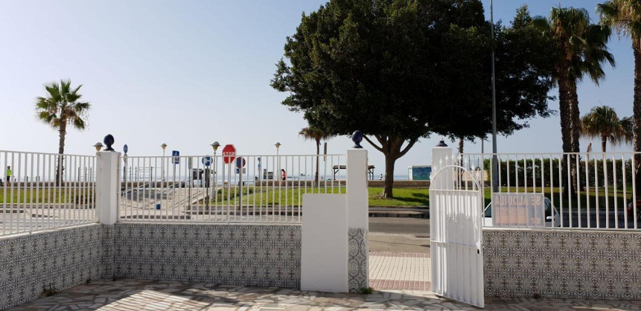 Casa 1ª Linea Paseo Maritimo Torre Del Mar Lejlighed Eksteriør billede