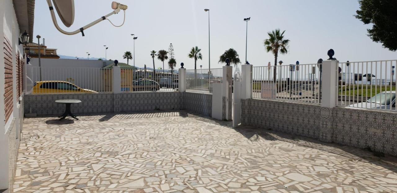 Casa 1ª Linea Paseo Maritimo Torre Del Mar Lejlighed Eksteriør billede